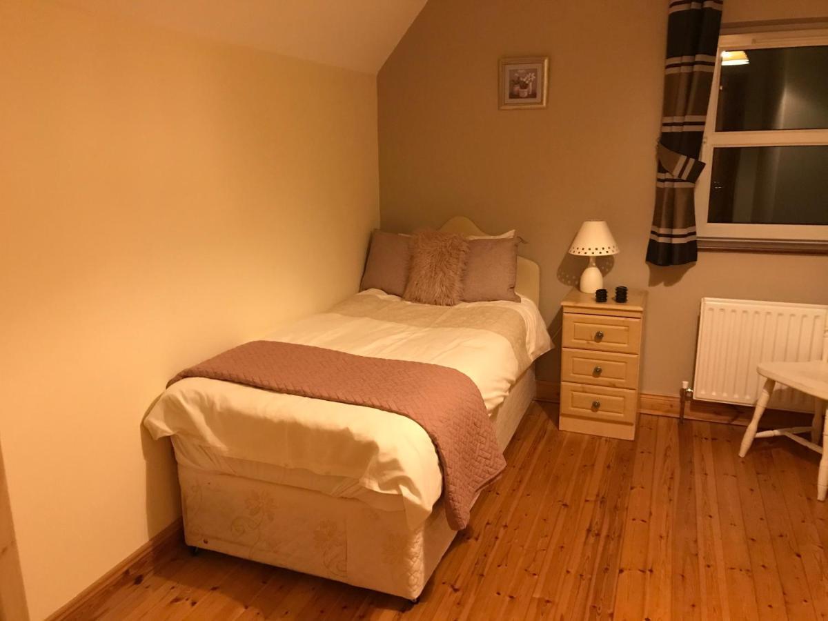 Dillon'S Cottage Monneill 外观 照片